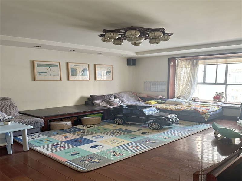 惠澤園法拍房A1，A2，B1，B2棟504號及其室內家具家電物品
