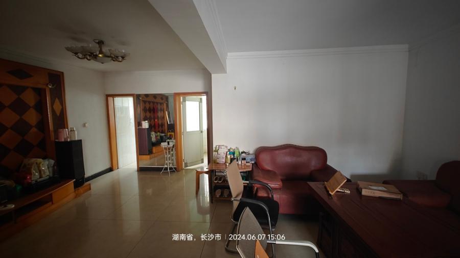 新河大市場(chǎng)（湖動(dòng)社區(qū)新河市場(chǎng)）法拍房718、818號(hào)