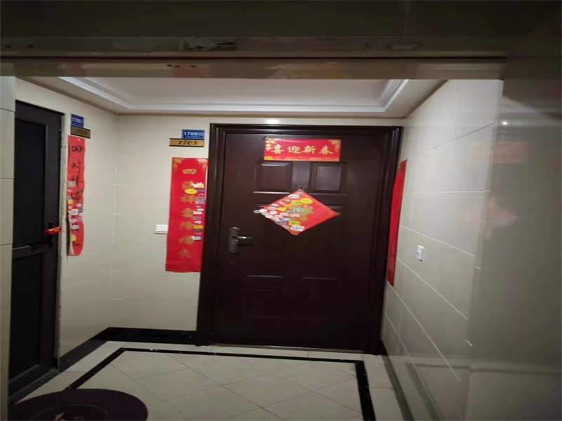 中海國(guó)際社區(qū)一期（中海江御名園）法拍房香樟街1、2棟1705號(hào)