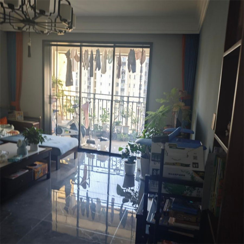 （8折 集中供暖）萬國(guó)城MOMA三期法拍房23棟2804號(hào)