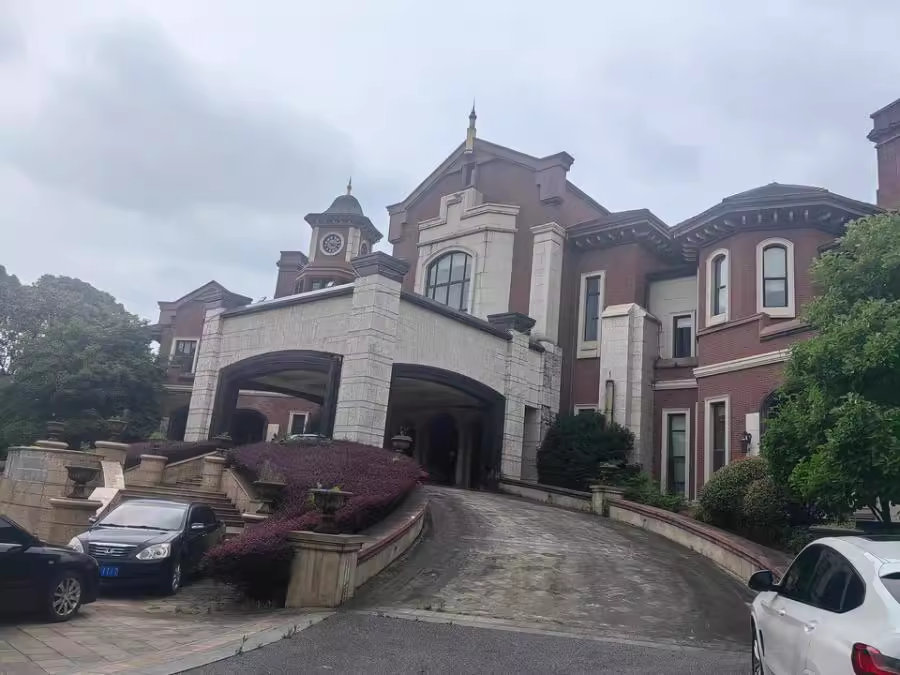 （售樓部）爵世名邸會(huì)所（爵士名?。┓ㄅ姆?01號(hào)房