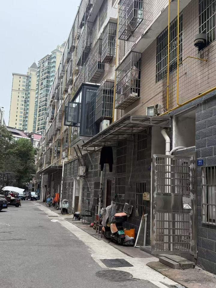 （整棟收租）松雅小區(qū)松雅安置區(qū)法拍房B-9號棟101、201、301、401房產(chǎn)