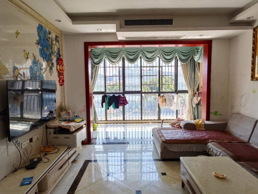 （6折精裝）天元涉外景園法拍房C區(qū)14棟805房