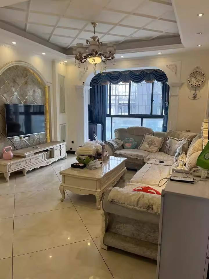 （雙學(xué)位）湘江世紀(jì)城映江苑法拍房2棟3303號(hào)房